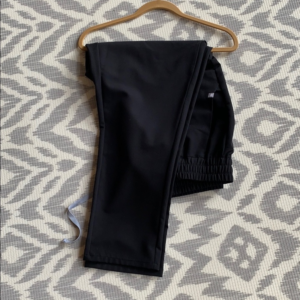 Figs high waisted skinny scrub pant